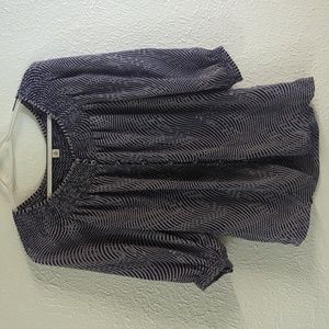 Banana republic | Beautiful flowy over sized xs blouse